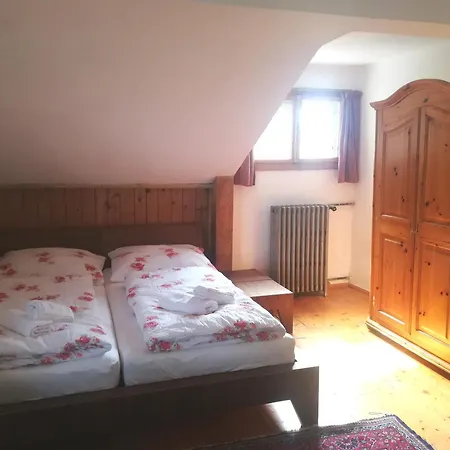 Momo Kitzbühel