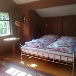 Momo * Kitzbuhel